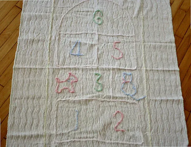 CHILD'S VINTAGE CHENILLE COTTON KITTY PUPPY NUMBERS BEDSPREAD BABY CRIB NURSERY