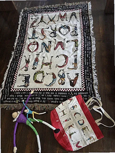Goodwin Weavers Alphabet Posture Throw Blanket 45x64 Hotch Potch Set Tote 2Plush